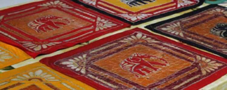 Sri Lanka's Handloom Textile Industry Image