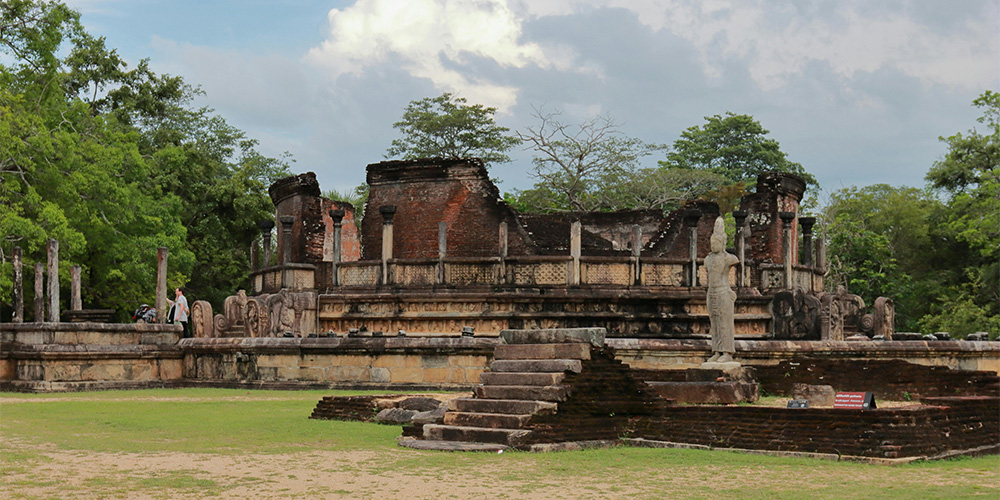 Polonnaruwa Ancient City Image