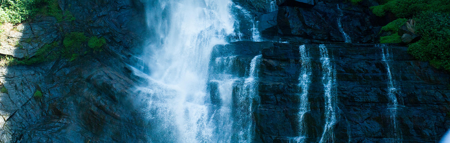 Waterfalls in Sri Lanka Image
