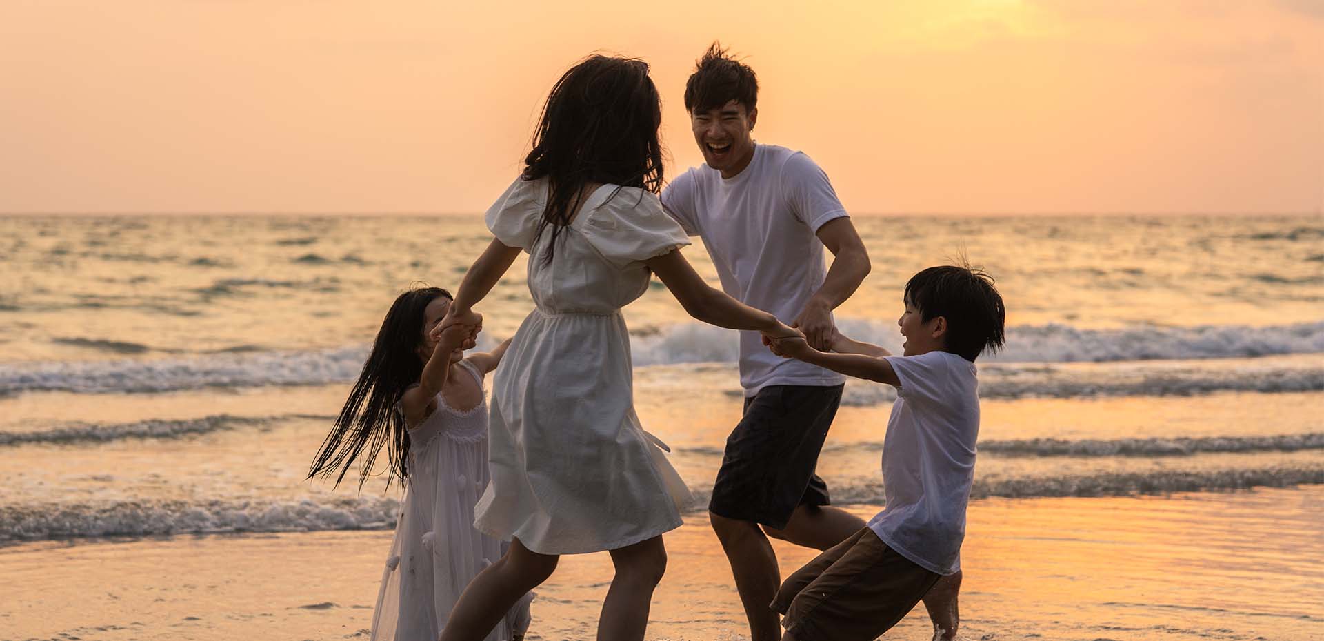 family-playing-happily-sri-lanka-beach