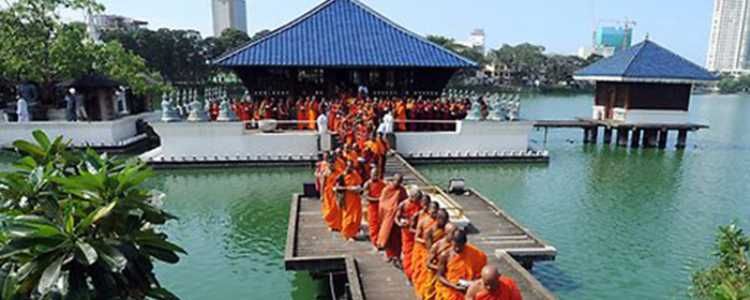 Gangaramaya Buddhist Temple Colombo Sri Lanka Image