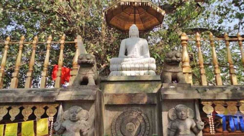 Asgiriya Buddhist Temple Image